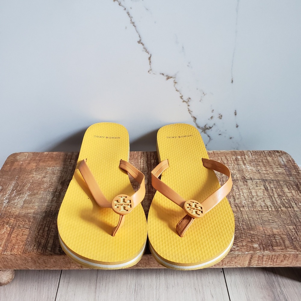 Tory Burch Sandals Womens 7 Yellow Leather Logo Thin Strap Flip Flop Beach